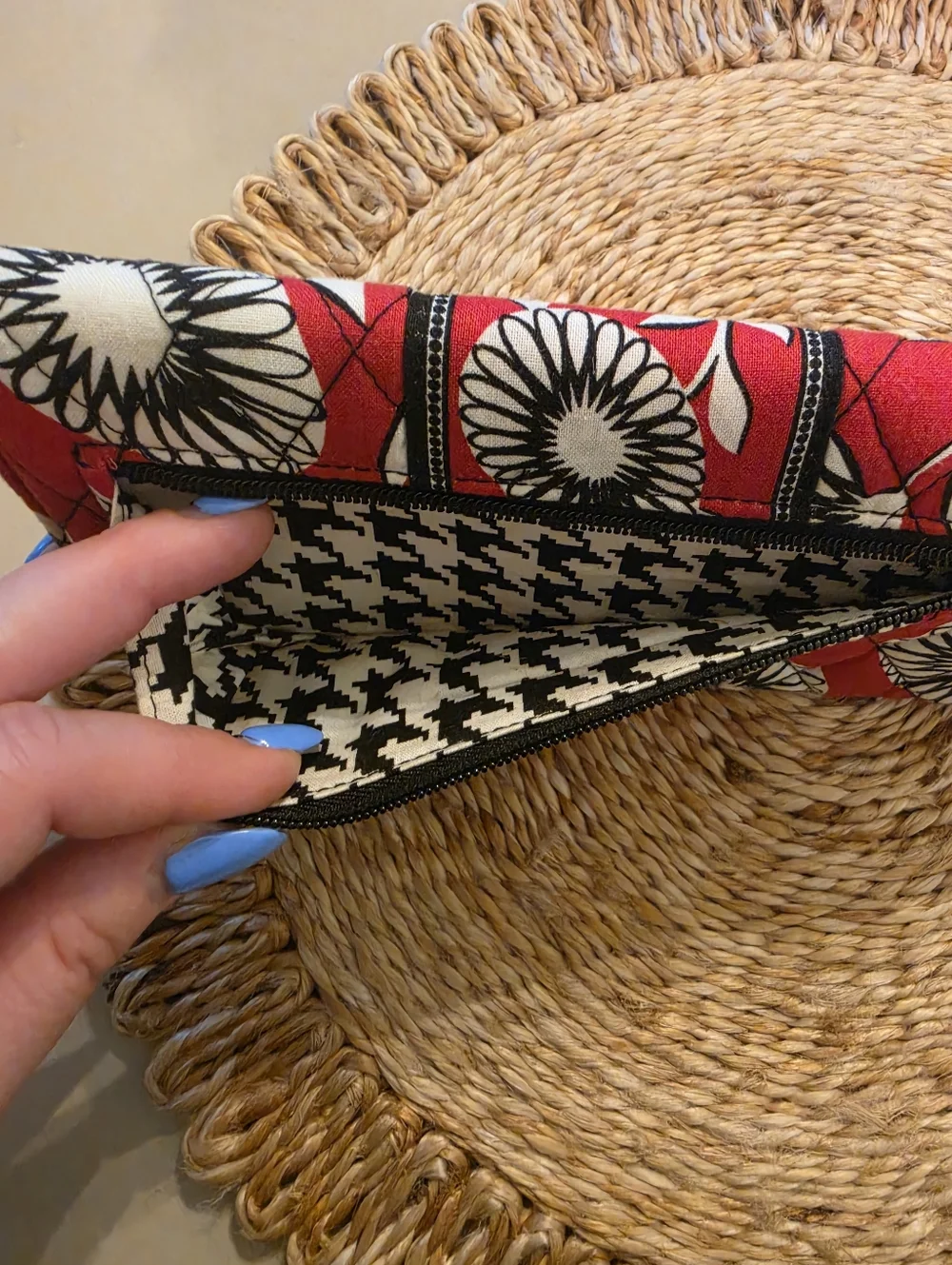 Vera Bradley Wallet - Picture 4 of 6